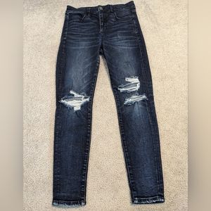 Slightly Ripped Jeans